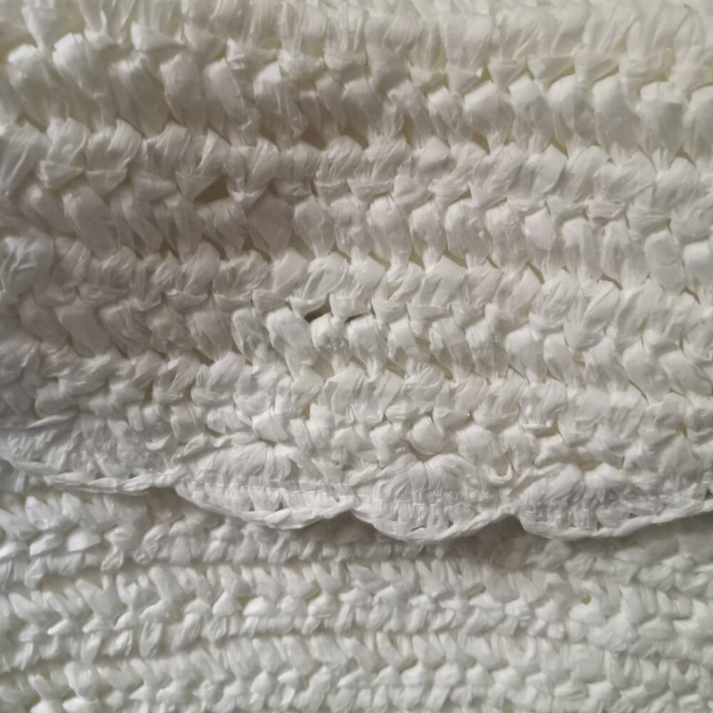 NWOT White Woven Straw Crossbody Bag with Ribbon Threaded Strap - Picture 4 of 5